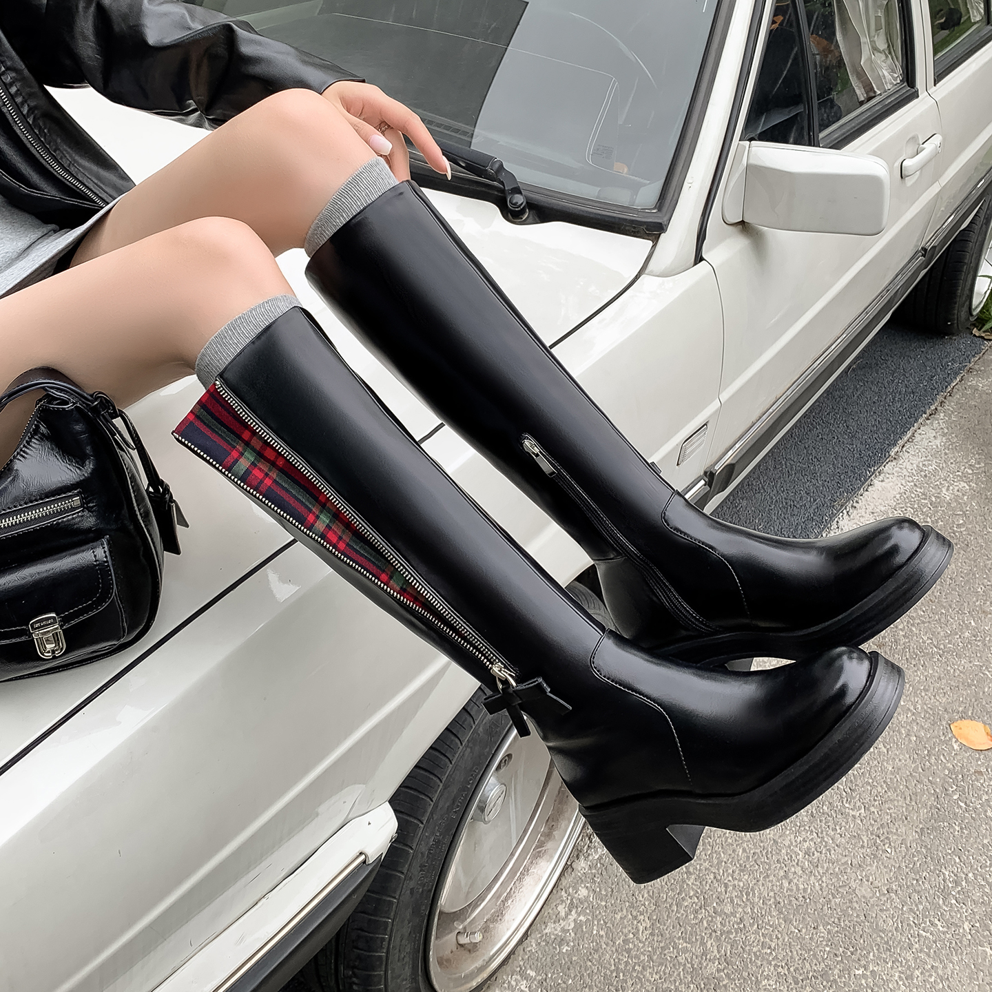 真皮显瘦粗跟骑士靴女2025新