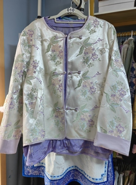 罗绮者10号精品系列银色镶花刺绣对襟外套女+紫色竹叶提花长袖衫