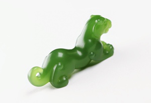 亦石出品·和田玉·碧玉·虎·正阳绿无结构
