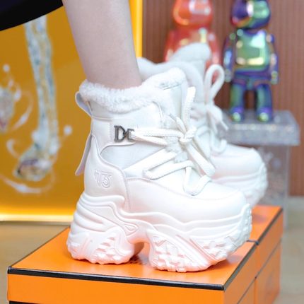 9cm小个子厚底加绒保暖雪地靴女2025冬季新款保暖百搭增高棉靴女