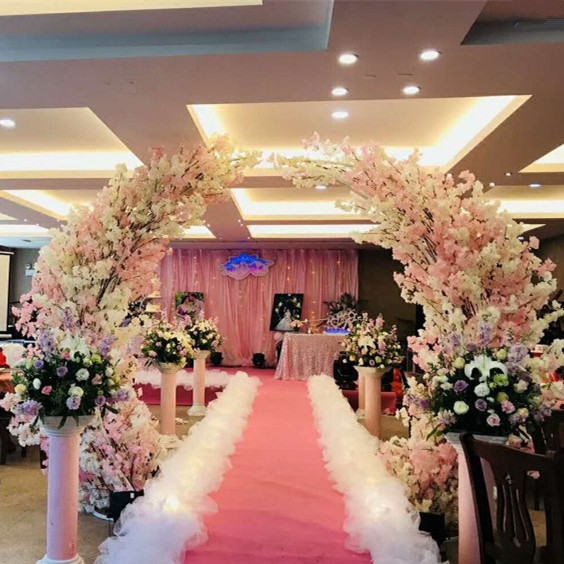 烤漆象牙道具结婚牛角舞台拱门