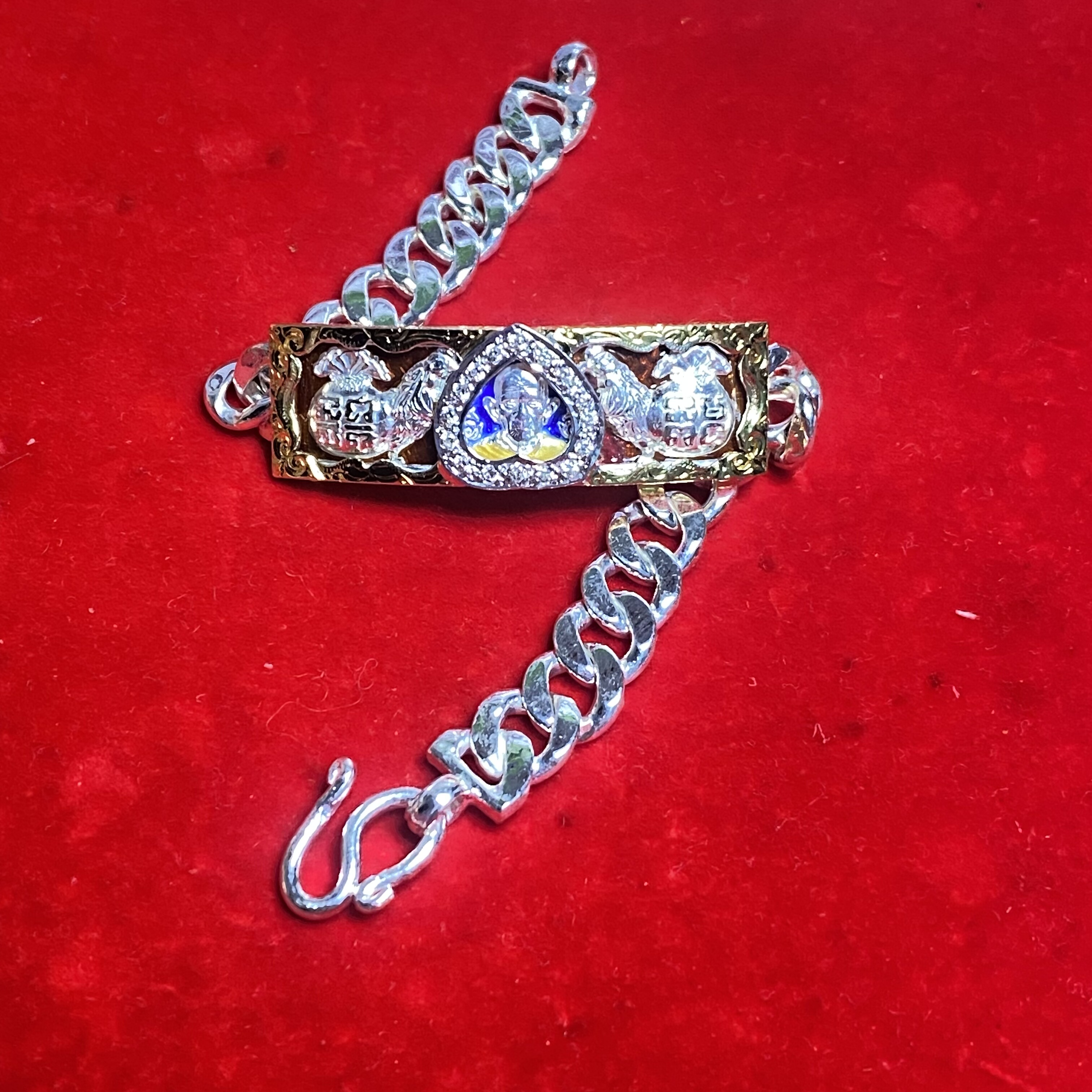 泰国佛牌正牌真品龙婆瑞2557生前版纯银手链金带金壳