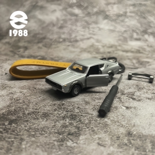 正版授权个性金属复古尼桑skyline2000gtr战神jdm车模钥匙扣挂件