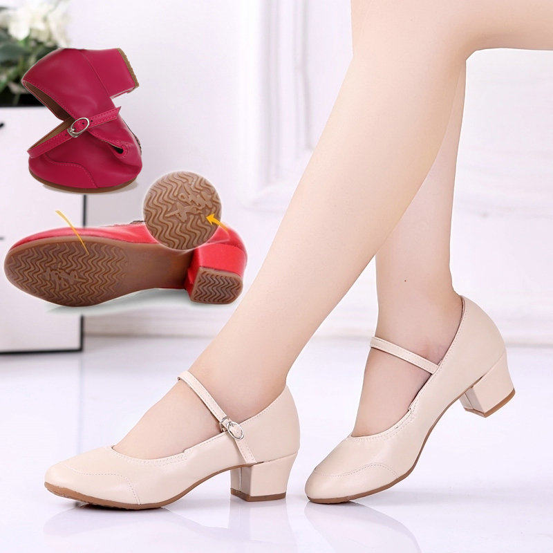 new pattern soft sole square Dancing shoes gules perform Ladies Dancing shoes Dancing shoes Ballroom dancing shoes Middle heelin the Sports/Yoga/Fitness/Fans supplies , Dance/Aerobics/Gymnastics , Modern Dance , Modern shoes  category - from Buy2taobao.com to provide professional Taobao agent buy service