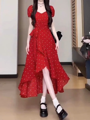 红色连衣裙子女夏季2025新款今年流行爆款巨好看小众漂亮掐腰长裙
