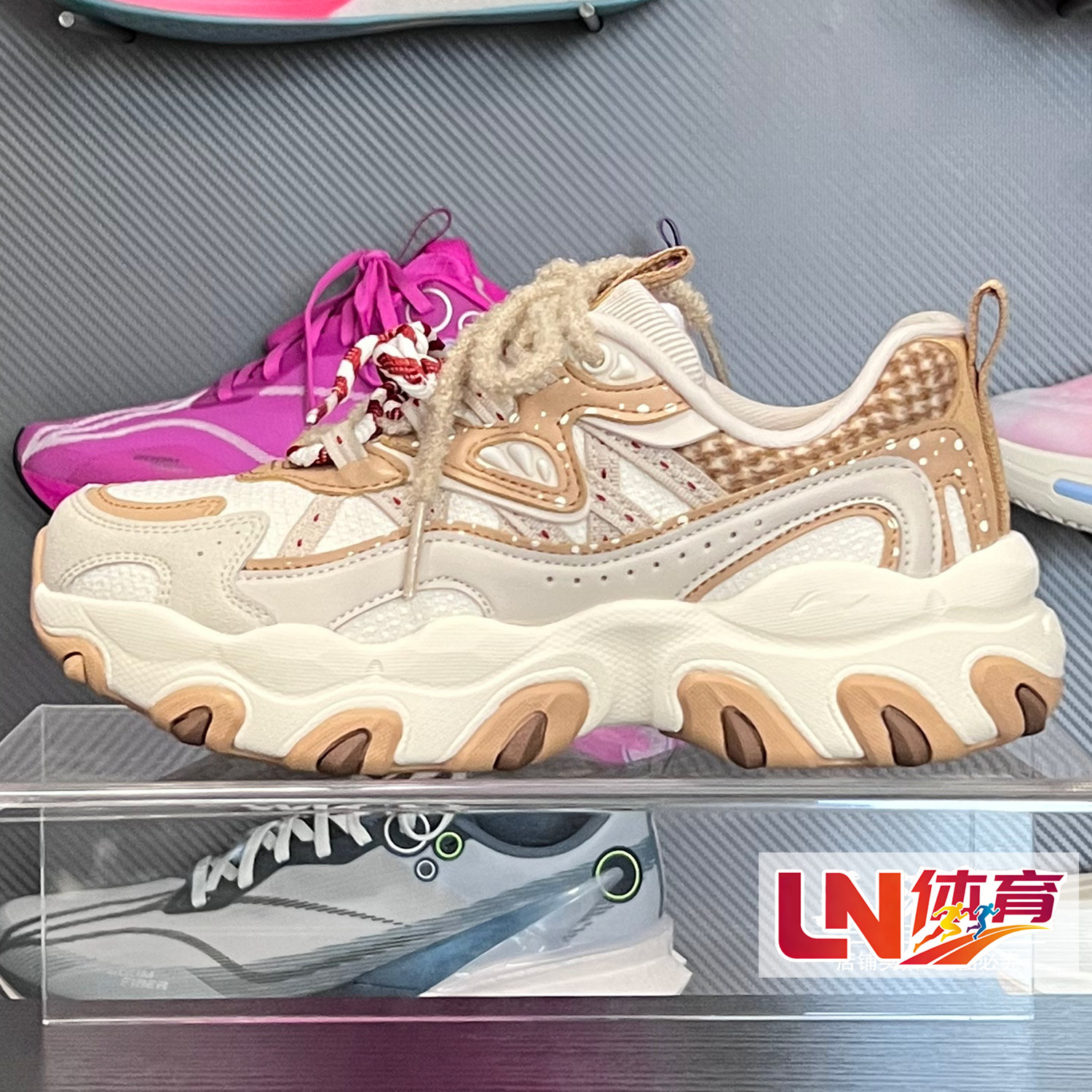 李宁休闲鞋 2025冬季新品猫爪LITE 3女子时尚经典运动鞋AGCV390,运动鞋new,运动休闲鞋,淘宝优惠券,粉丝福利购,淘宝优惠卷