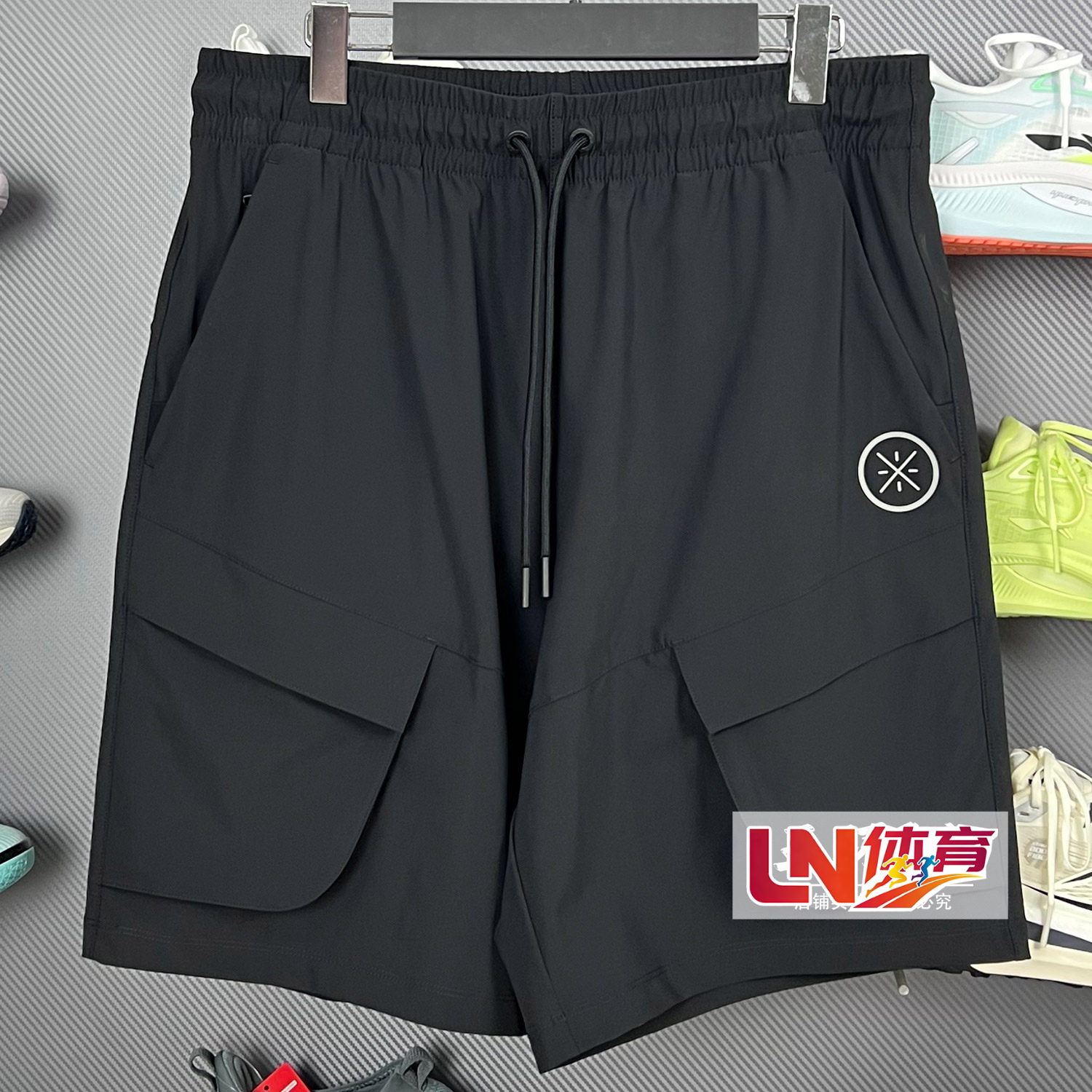 李宁短裤 2025夏季新品韦德系列男子宽松舒适时尚运动短裤AKYV009