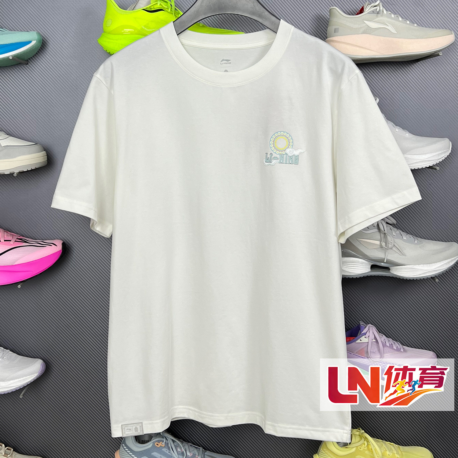 李宁短袖 2026夏季新品男子时尚潮流短袖运动短袖文化衫AHSW327