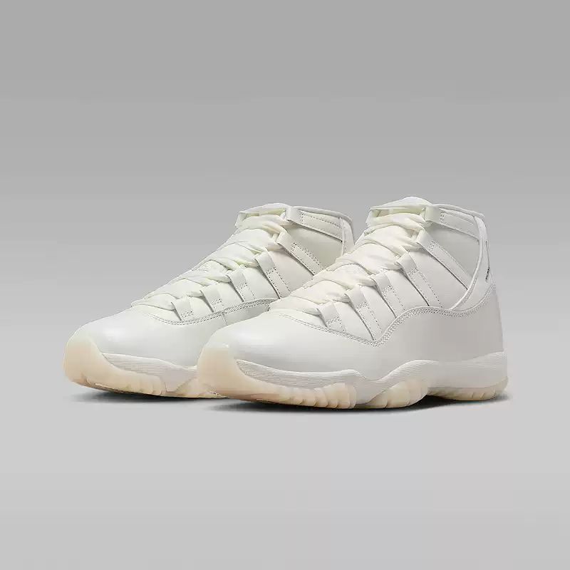 Air Jordan 11 AJ11 珍珠白 中帮 复古篮球鞋AR0715-110