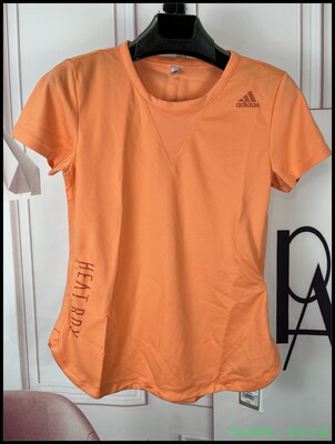 Adidas透气休闲短袖T恤