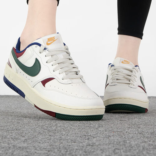 Nike男AF1休闲低帮板鞋