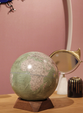 方形实木底座宏微地球仪轻奢桌面摆件客厅书房玄关装饰生日礼物