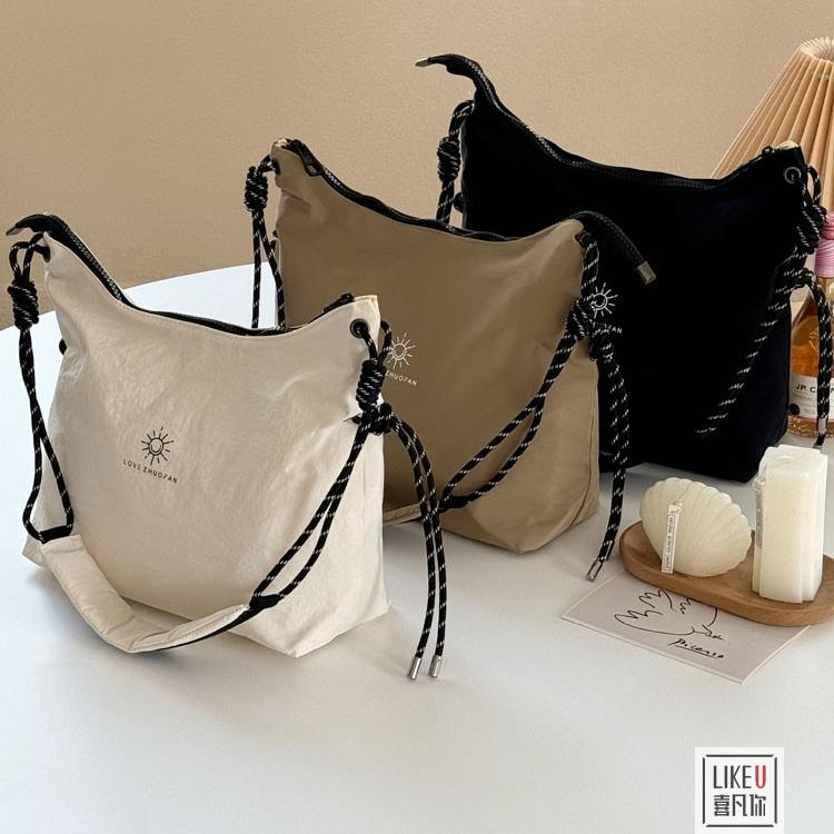 原创自制日系纯色尼龙简约文艺单肩斜挎托特休闲百搭学生通勤包袋