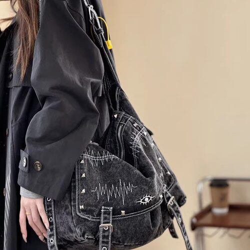 喜凡你牛仔包铆钉刺绣单肩斜挎