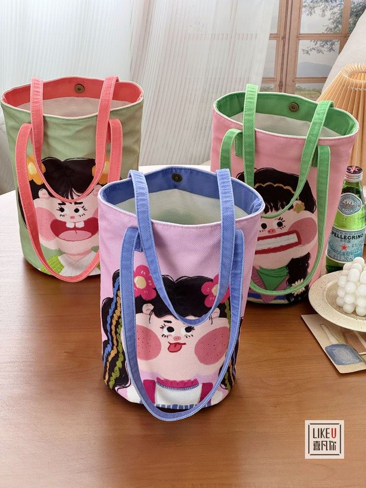 原创新款卡通可爱搞怪女孩单肩手提水桶包百搭学生上课通勤托特包,箱包皮具/热销女包/男包,通用款女包,淘宝优惠券,粉丝福利购,淘宝优惠卷