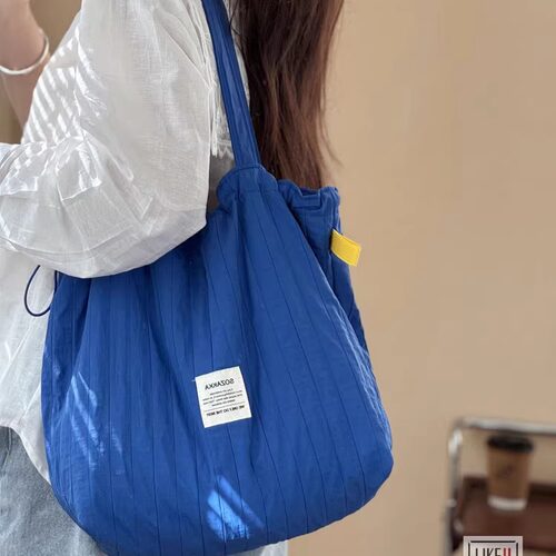 喜凡你韩系纯色褶皱尼龙单肩包