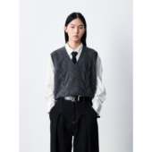 GRAINMUSTARD 粗针羊毛绞花背心 Vest」 「Cable Knit