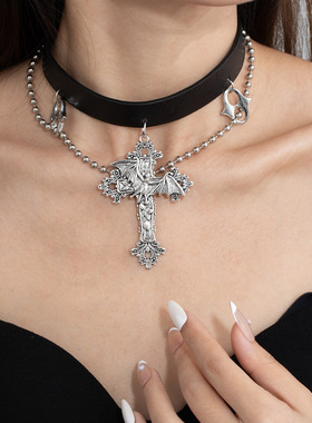 跨境欧美暗黑系哥特风黑色十字架颈链项圈轻奢个性小众超酷项链女