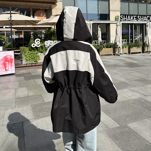 现货 秋季 流行冲锋衣外套女上衣夹克 QD2403款P145K208图片