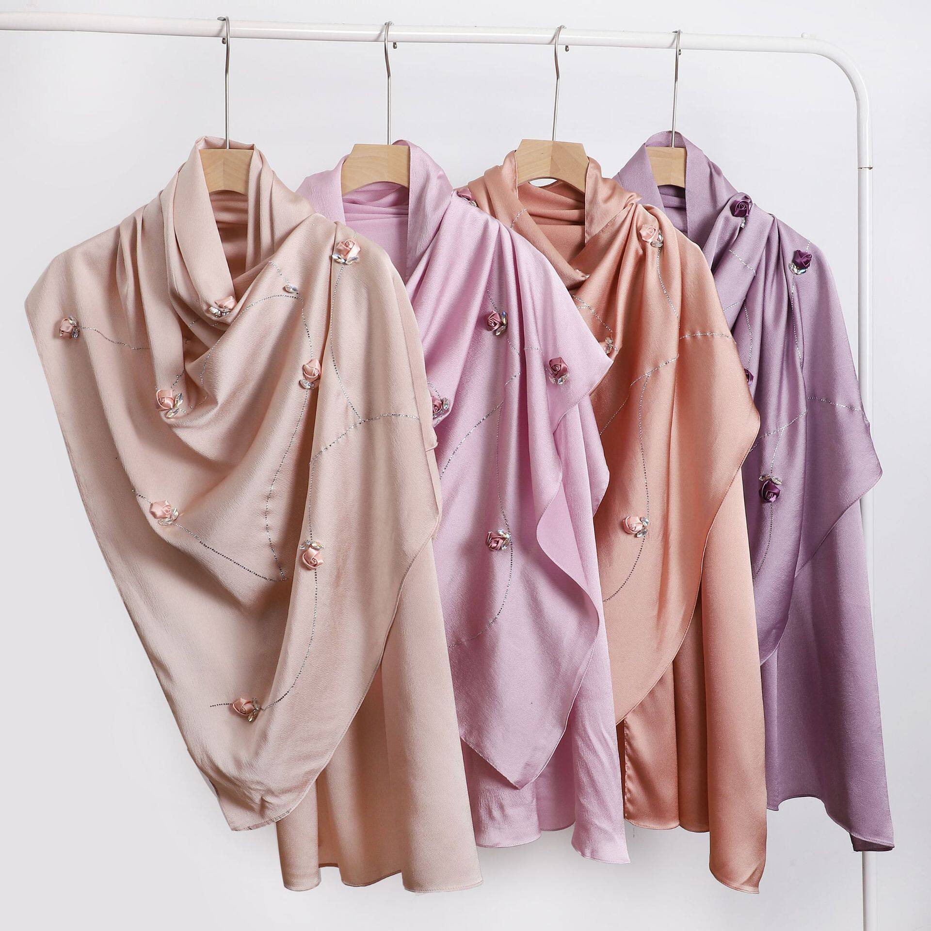 satin long shawl rose scarf泡泡色丁缎面烫钻围巾手工粘花披肩