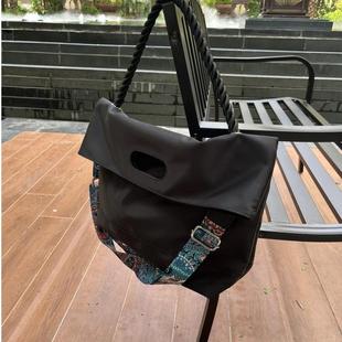 挎包防泼水男生运动健身包大容量宽肩带通勤托特包 xyzy帆布包时尚