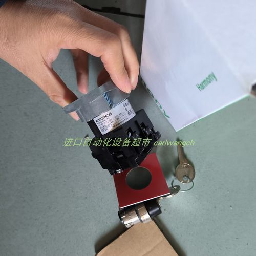 SCHNEIDERK1SD217B7XS钥匙开关