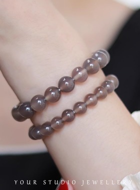 烟灰色天然玉髓手链弹力绳手串温润清透莫兰迪高级感ins时髦清冷