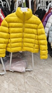 2025冬季新款女士短款羽绒服加厚保暖白鸭绒外套排骨短款