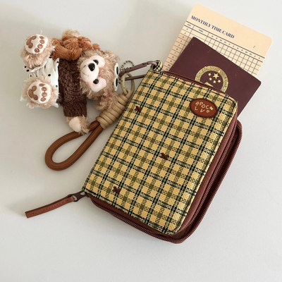 复古格纹旅行护照夹皮质卡包