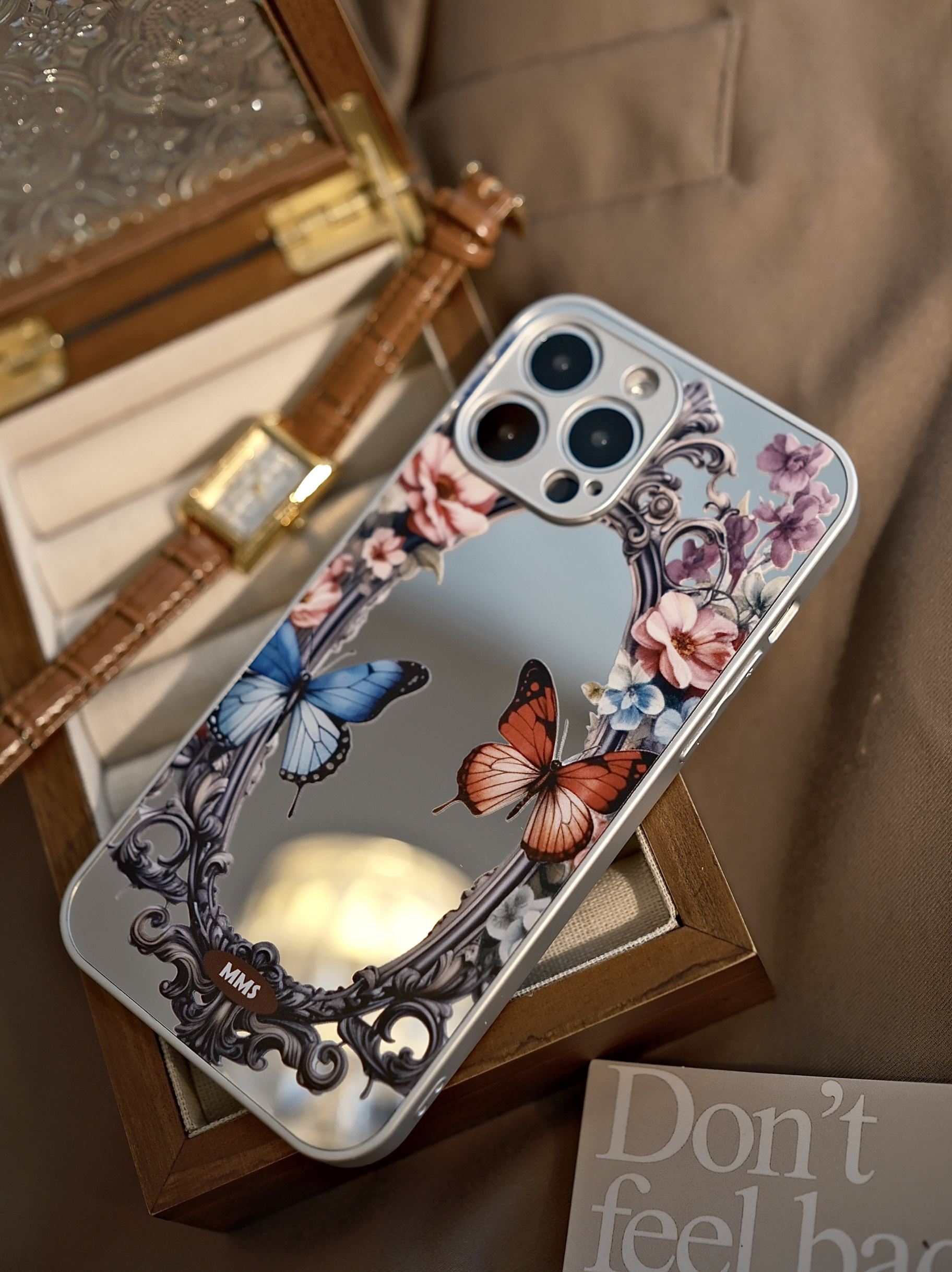 蝴蝶镜面文艺复古iPhone15romax