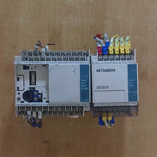 议价s菱PLC FX1S-30MT和FX1S-14MR两台