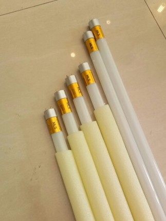 t8led灯管双端接线16w格栅灯管