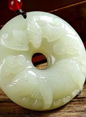 天然青白玉十二生肖守护吊坠玉石