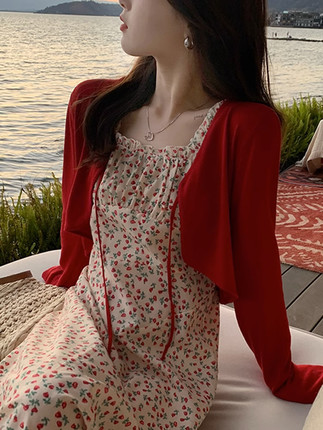 红色冰丝针织防晒开衫女薄款夏季小坎肩外套配吊带裙的小外搭罩衫