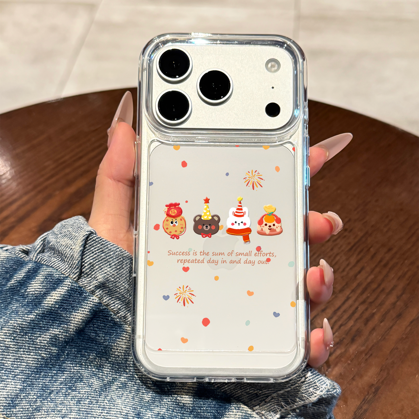 适用苹果17promax新年可爱小动物