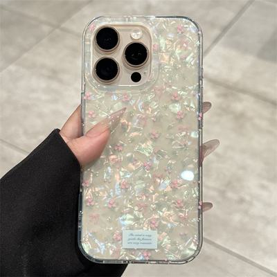 使用苹果16promax贝壳纹花朵外壳