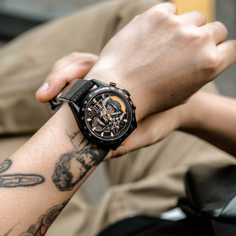 镂空红魔鬼腕表小众个性测速黑色