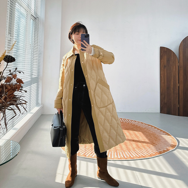 ＜糖皮出品＞大女主 冬季高端货 卡其色风衣式羊皮拼接绗格羽绒服