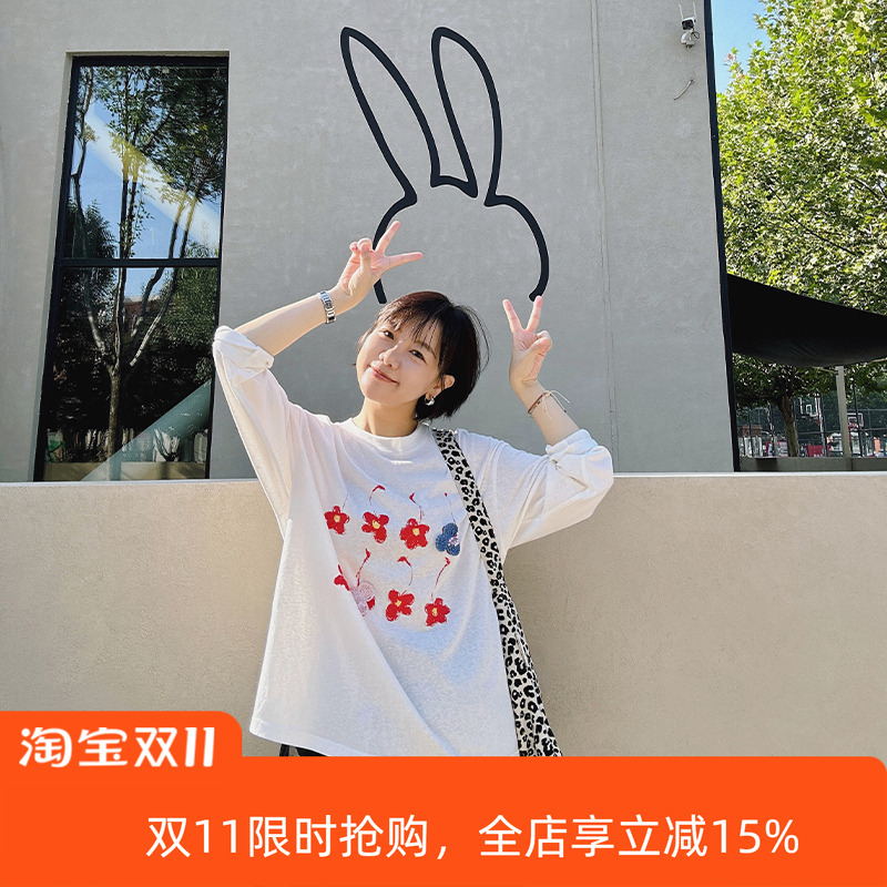 糖皮出品 秋日盛放 手工编织撞色立体花朵 舒适宽松休闲长袖TEE