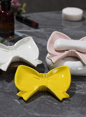 创意蝴蝶结肥皂盒沥水免打孔香皂盒置物架可爱陶瓷皂碟卫生间摆件
