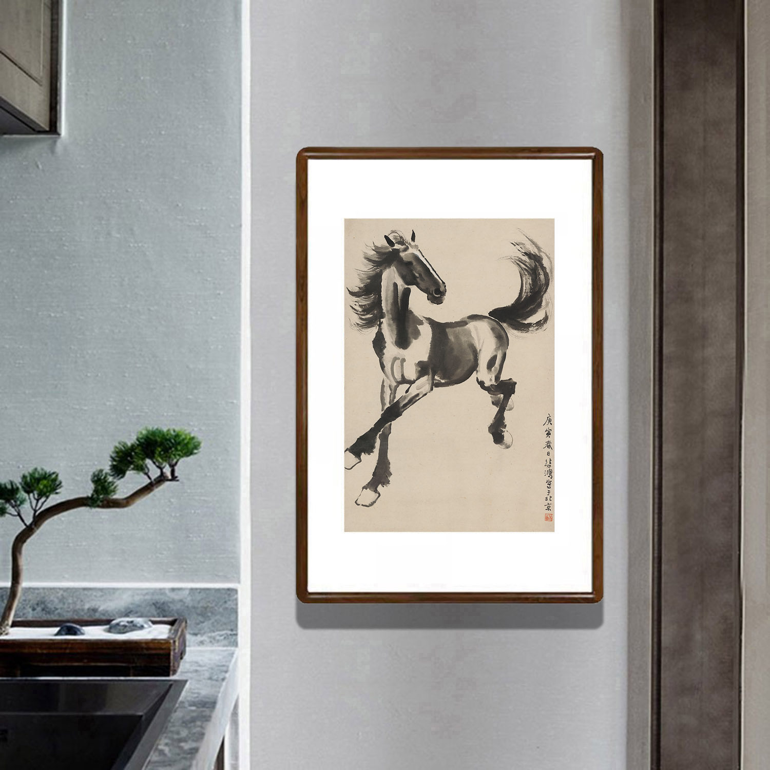 徐悲鸿国画奔马图已装裱带框字画新中式装饰画客厅办公室玄关挂画