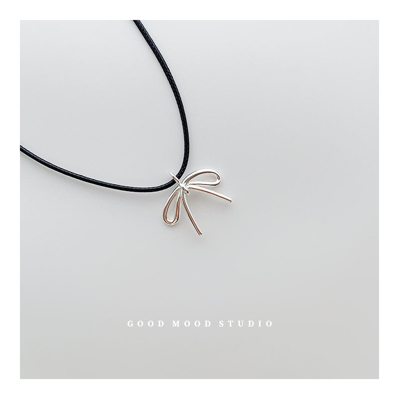 S925银蝴蝶结黑皮绳项链毛衣链女