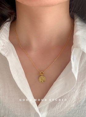 GMS巴黎女孩 法式复古不规则纹理圆牌OT扣项链高级感小众金币颈链