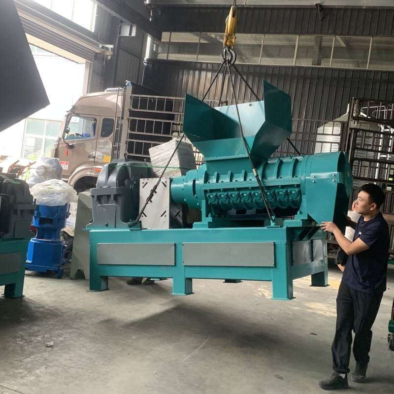 编织袋吨包螺旋粉碎机珍珠棉无纺布废旧衣服粉碎机雨布胶体粉碎机