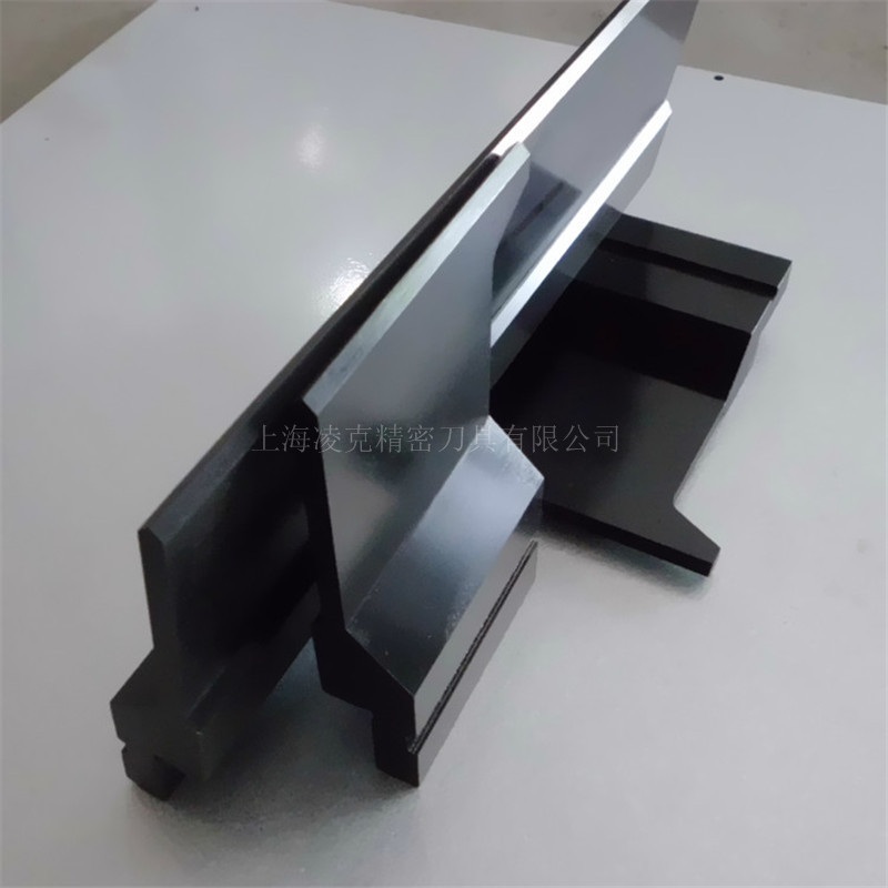 供应42CrMo材料折弯机刀模具 防锈发黑上下折弯机模具刀片