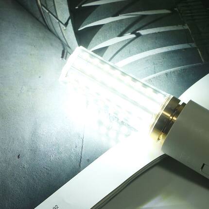 超亮LED灯泡客厅灯LED厂家灯泡工厂灯吊顶节能灯灯卧室家用玉米