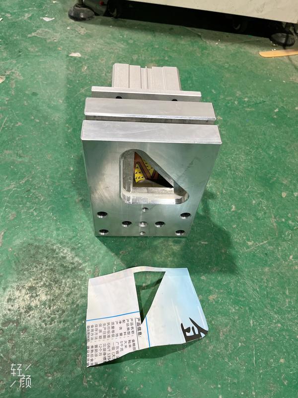 玖安模具供应 88x88 mm三角形切角模具