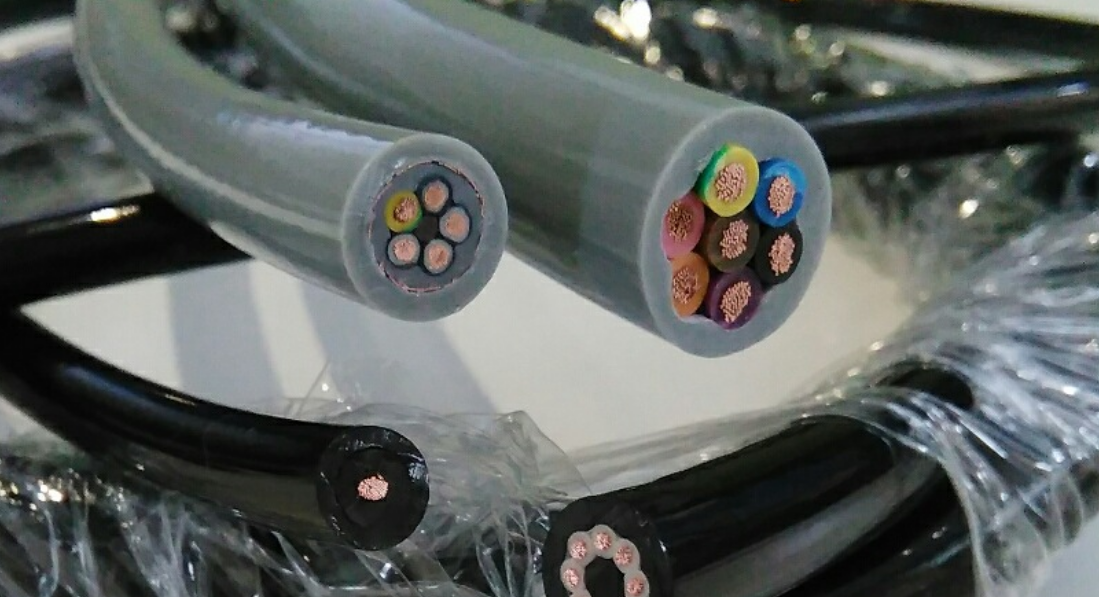 EKM71100高柔性拖链 聚氨酯拖链 10*0.5拖链电缆 替代缆普电缆