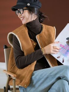 复古麂皮绒双面穿马甲女冬日保暖仿皮毛一体宽松显瘦短款马夹外套