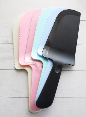 白色透明薄款磨砂实心蛋糕刀一次性蛋糕切刀塑料刀叉带锯齿100把